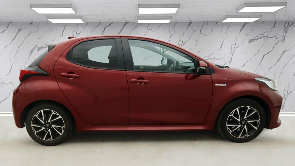 Toyota Yaris 1.5L Design MA71FHH Red #5