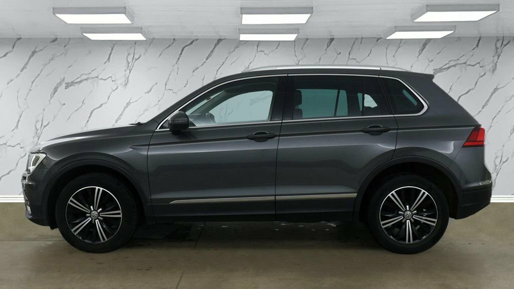 Volkswagen Tiguan 2L Se Navigation VX17YDD Grey #6