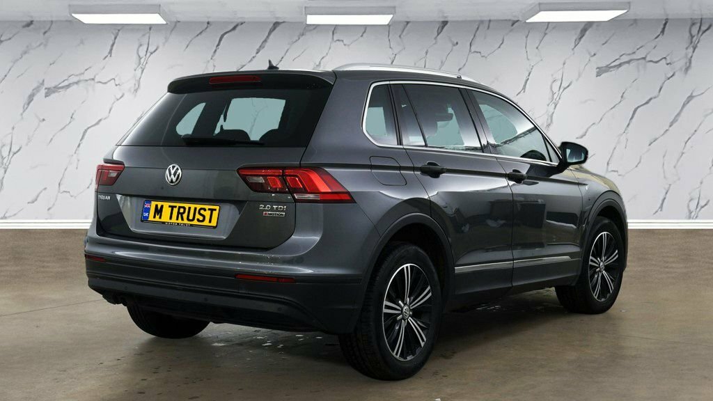 Volkswagen Tiguan 2L Se Navigation VX17YDD Grey #4