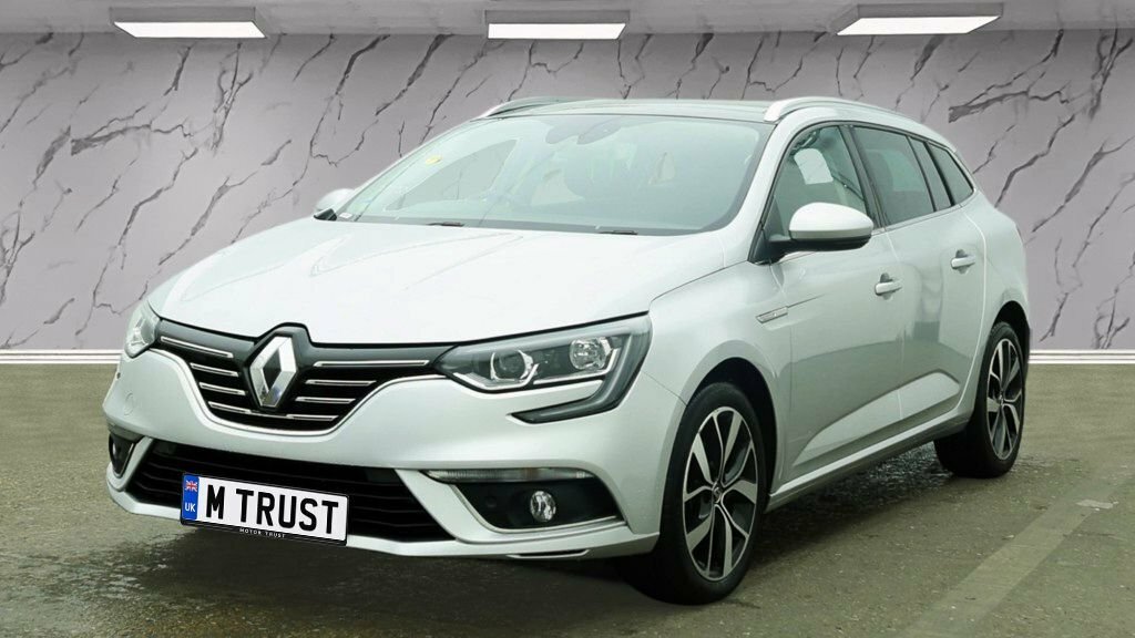 Renault Megane 1.5L Iconic Silver #2