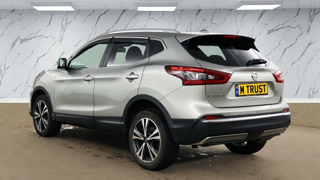 Nissan Qashqai 1.5L N-connecta Silver #3