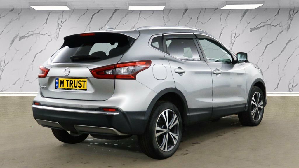 Nissan Qashqai 1.5L N-connecta Silver #4