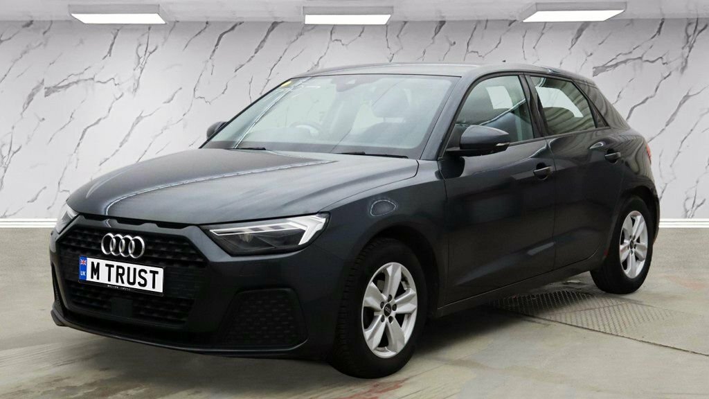 Audi A1 1L Technik YH73TPZ Grey #2