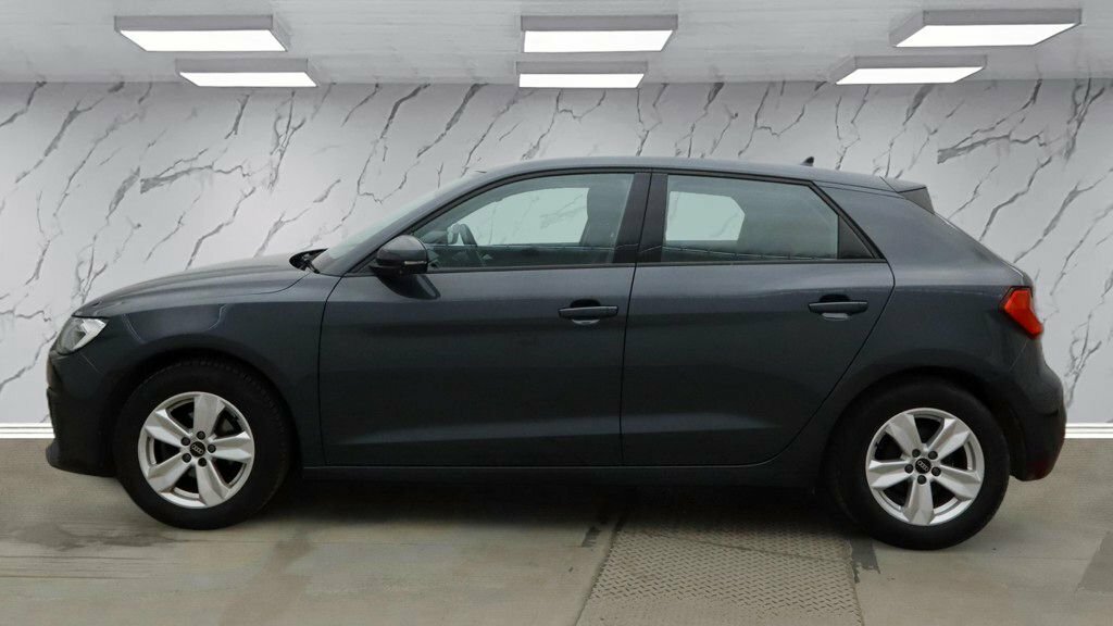 Audi A1 1L Technik YH73TPZ Grey #6