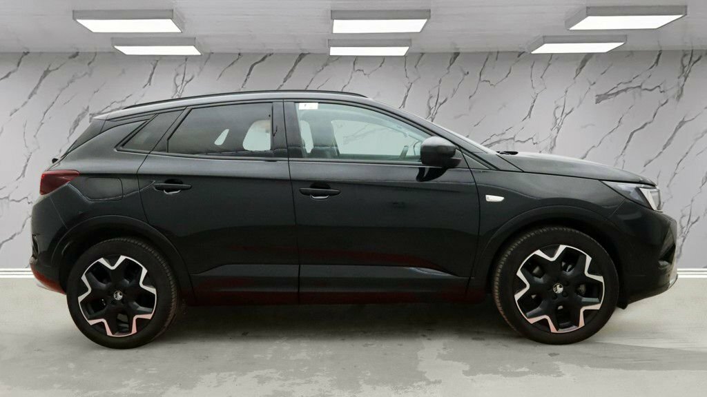 Vauxhall Grandland 1.2L Ultimate DL24TZM Black #5
