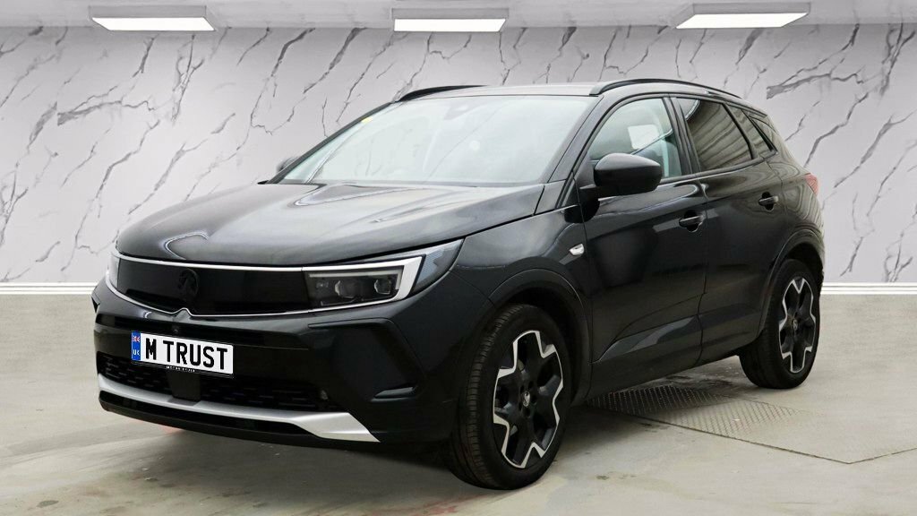 Vauxhall Grandland 1.2L Ultimate DL24TZM Black #2