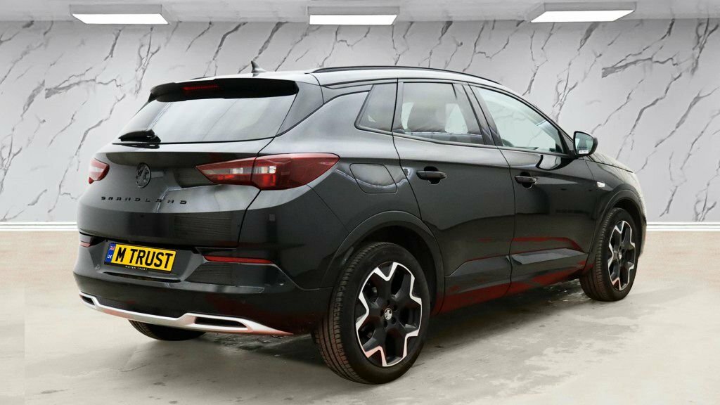 Vauxhall Grandland 1.2L Ultimate DL24TZM Black #4