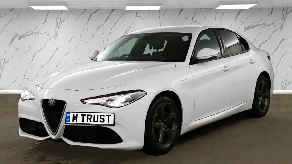 Alfa Romeo Giulia 2L Veloce YN69GJE White #2