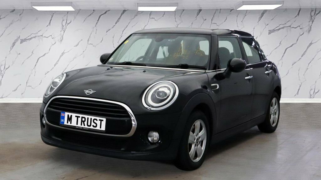 Mini Hatch 1.5L Cooper Classic PN19WBJ Black #2