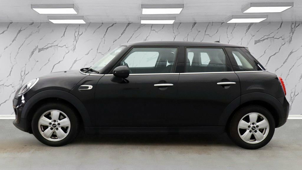Mini Hatch 1.5L Cooper Classic PN19WBJ Black #6