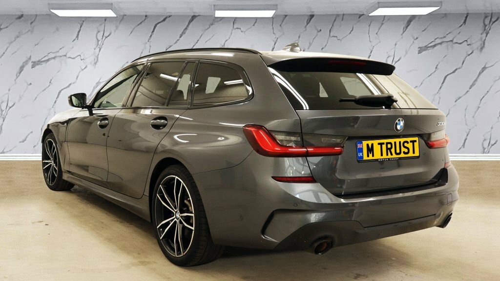 BMW 3 Series 2L M Sport FH21LLJ Grey #3