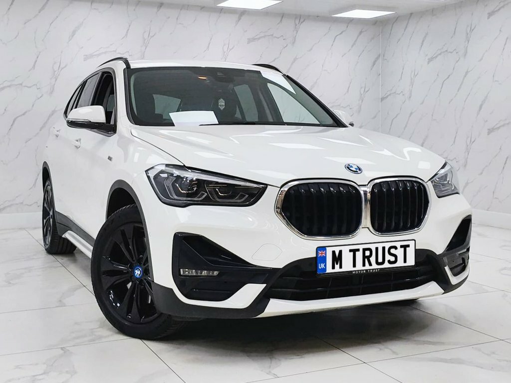 BMW X1 1.5L Sport White #3