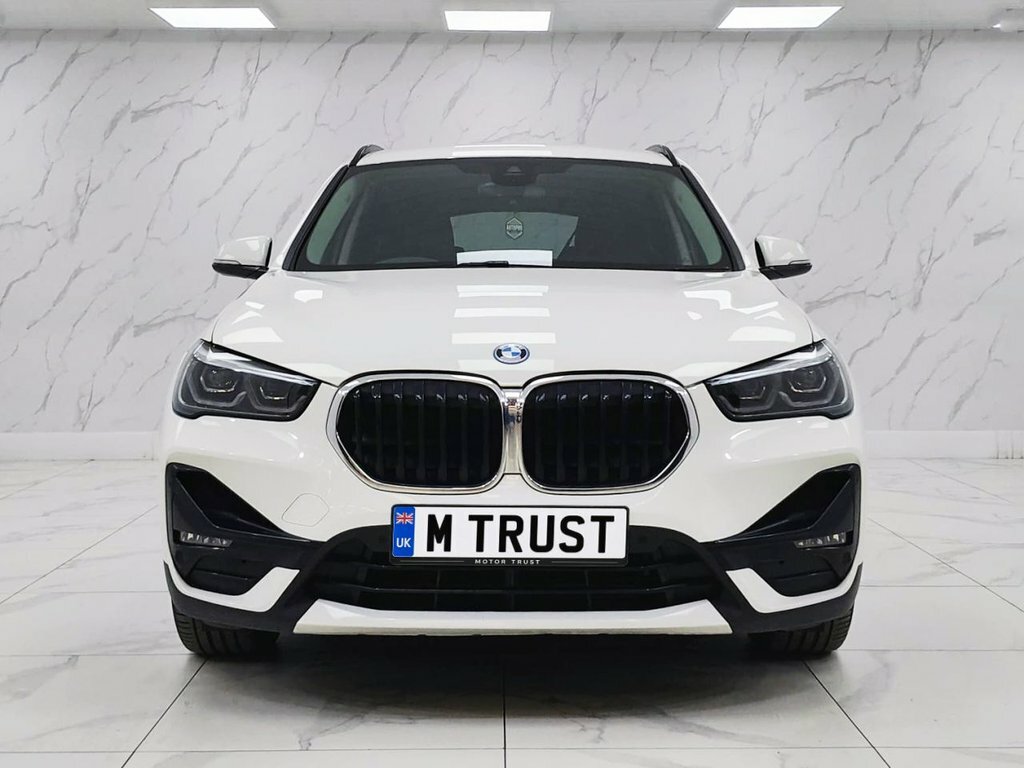 BMW X1 1.5L Sport White #2