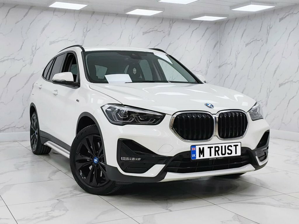 BMW X1 1.5L Sport White #4