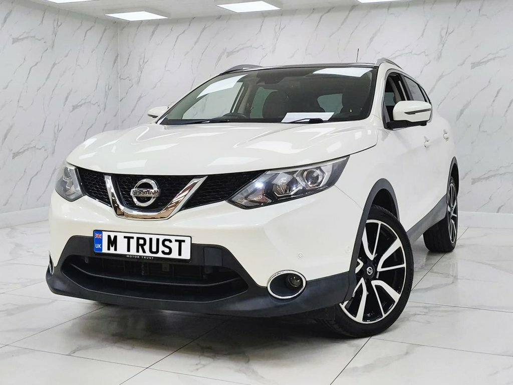 Nissan Qashqai 1.2L Tekna PE65JUA White