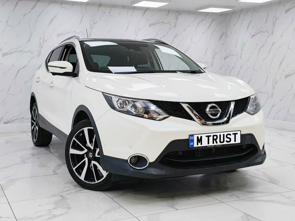 Nissan Qashqai 1.2L Tekna PE65JUA White #3