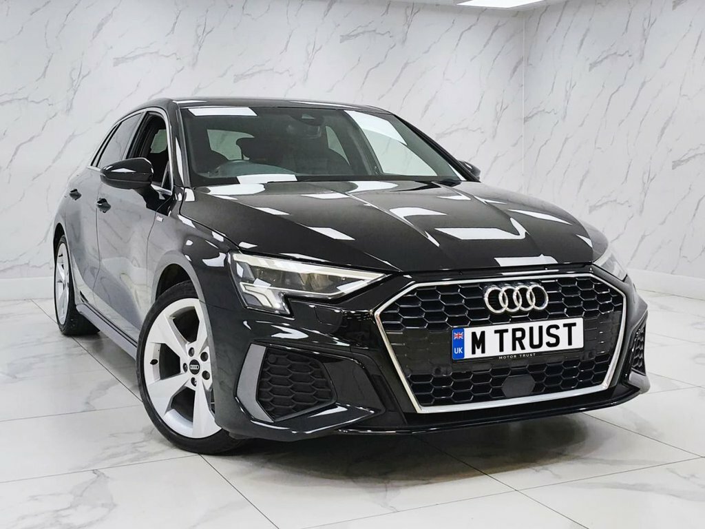 Audi A3 1L S Line LR22ONZ Black #4