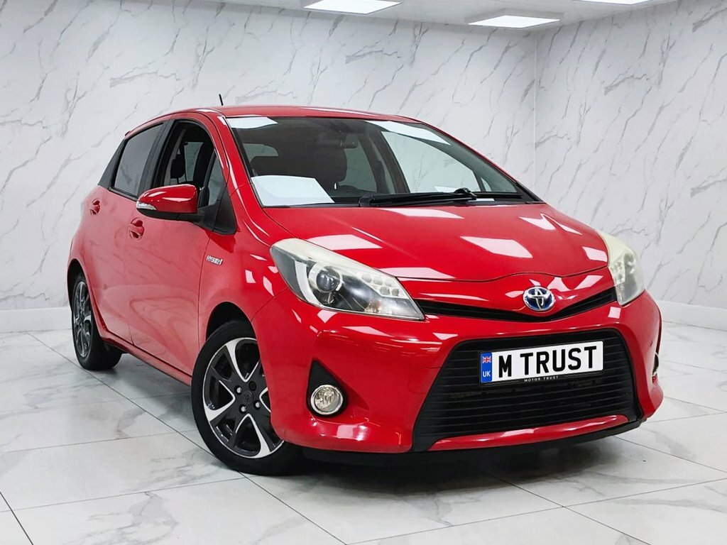 Toyota Yaris 1.5L Trend BV14AHO Red #4