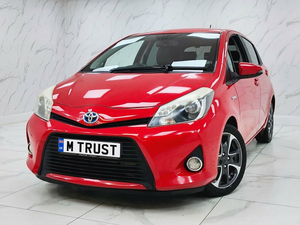 Toyota Yaris 1.5L Trend BV14AHO Red #2