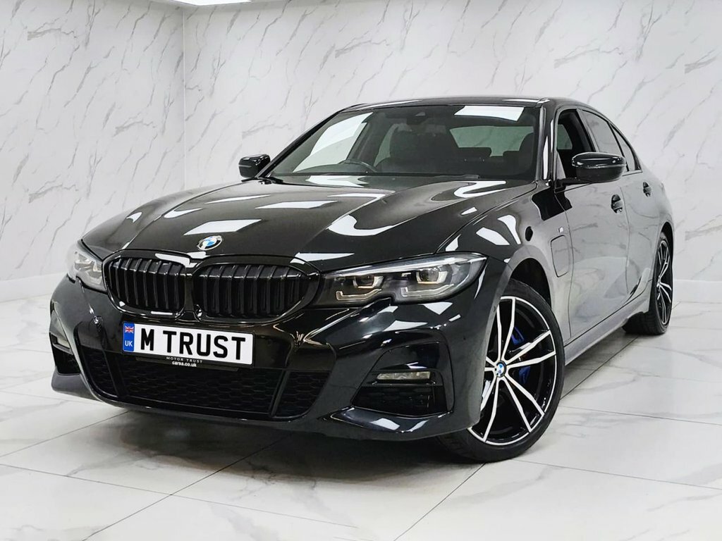 BMW 3 Series 2L M Sport FE21XNU Black #2