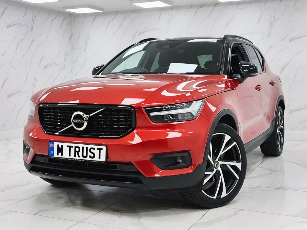 Volvo XC40 1.5L R-design Pro KX21LJJ Red #2
