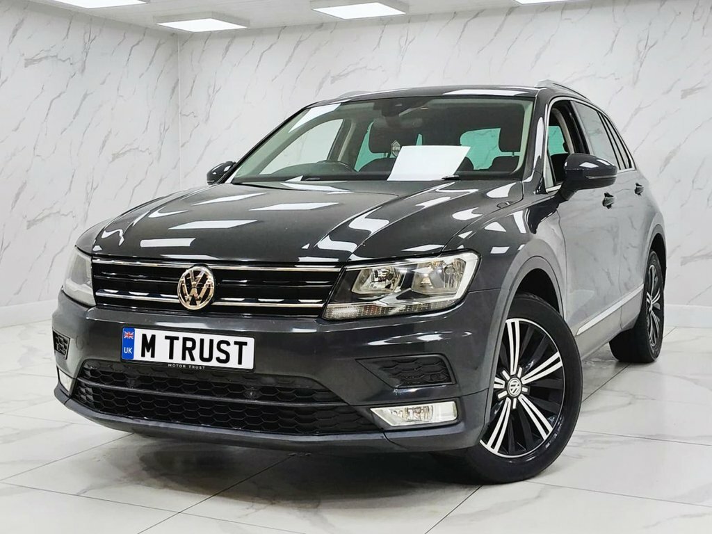 Volkswagen Tiguan 2L Se Navigation DA66GYJ Grey #2