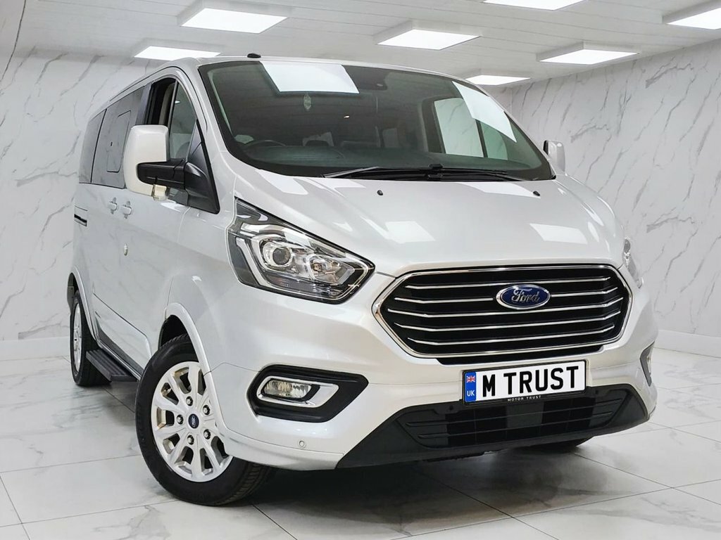 Ford Tourneo Custom Mpv Silver #3