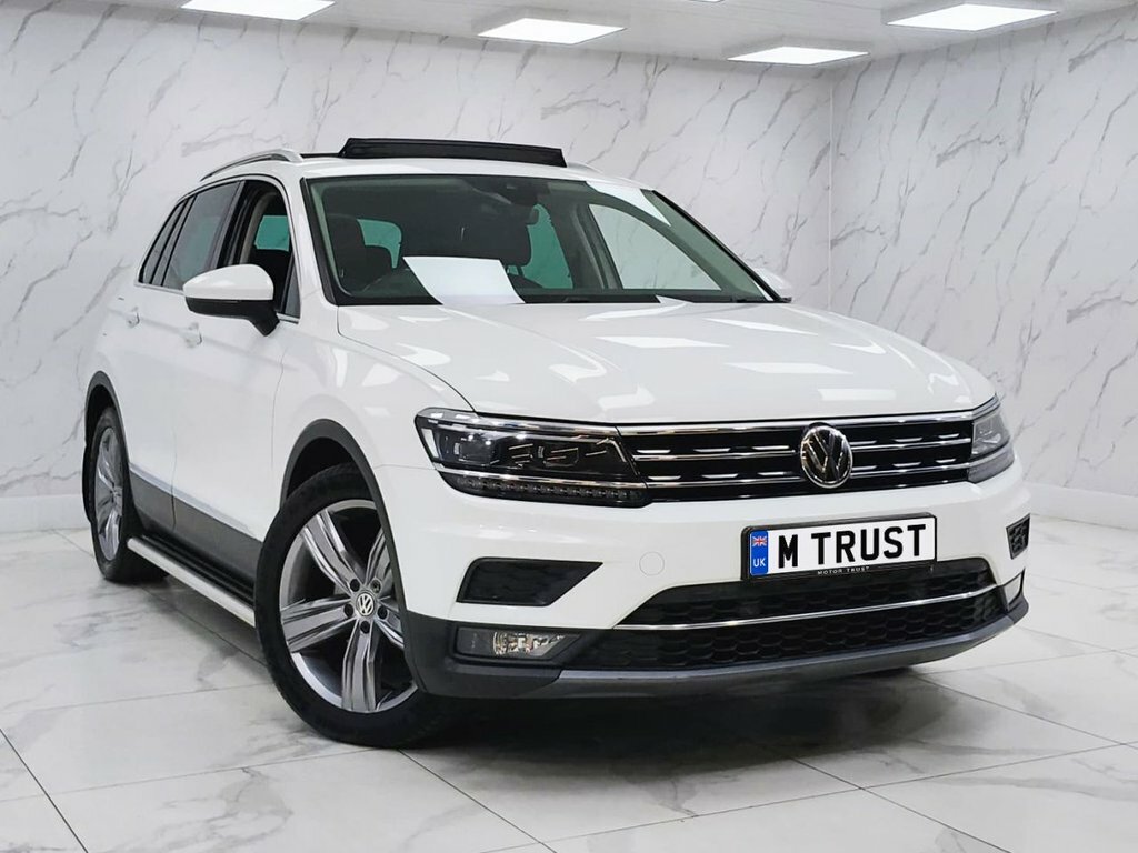 Volkswagen Tiguan 2L Sel FP68WCG White #4