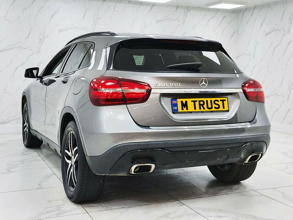Mercedes-Benz GLA Class 1.6L Urban Edition NL69AGX Grey #6