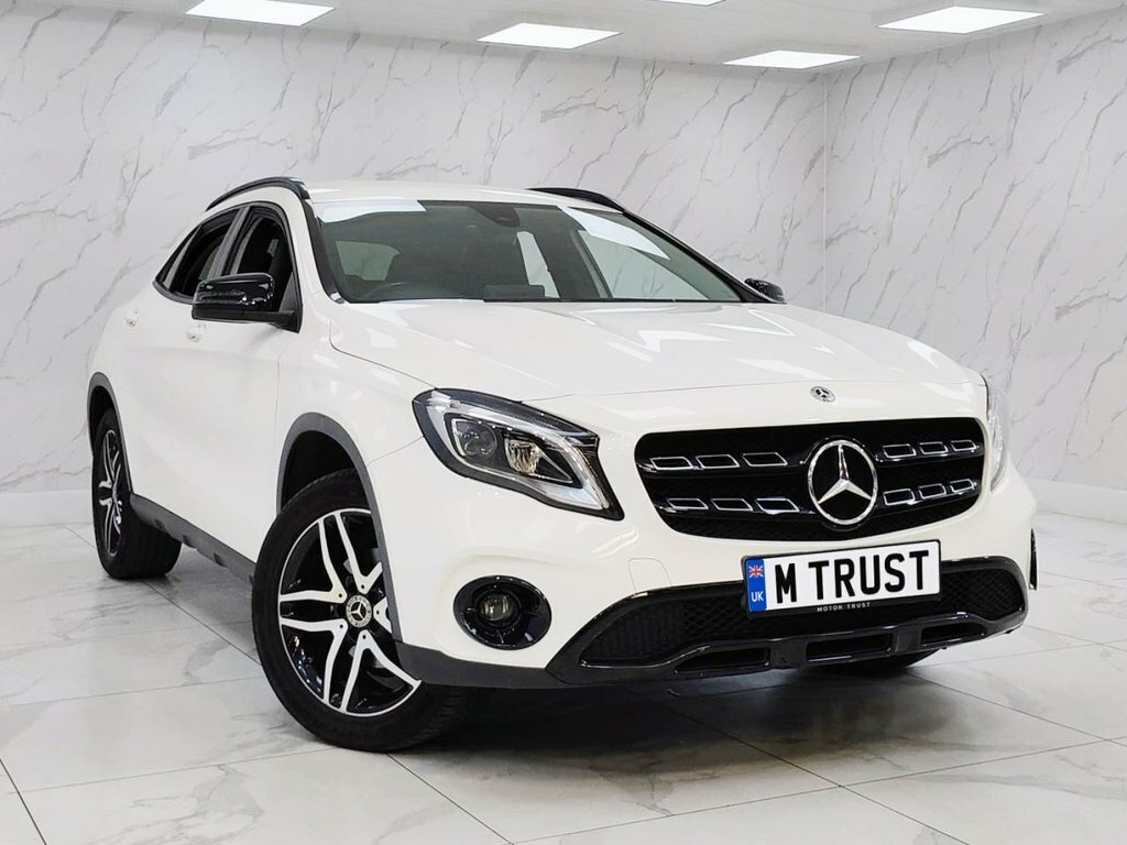 Mercedes-Benz GLA Class 1.6L Urban Edition HK68OKO White #4
