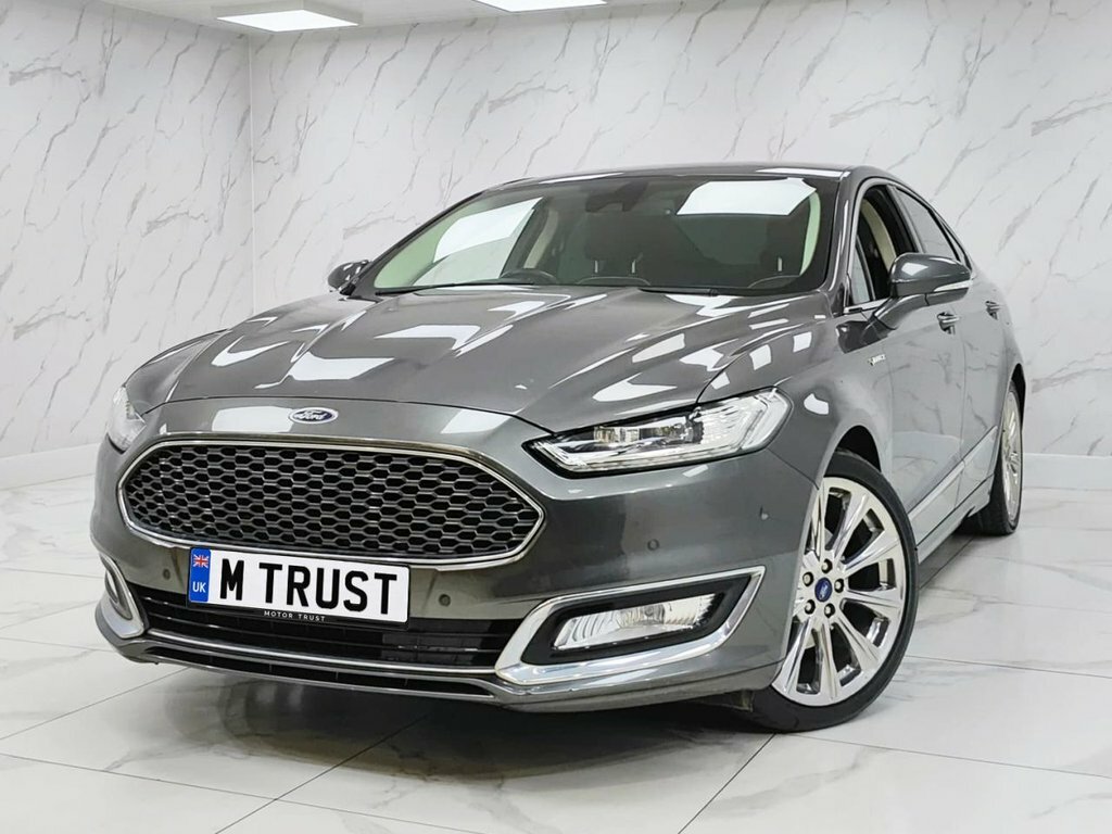 Ford Mondeo 2L Vignale Grey
