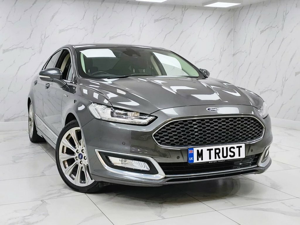 Ford Mondeo 2L Vignale Grey #3