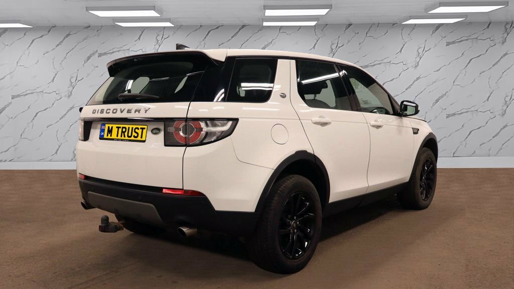 Land Rover Discovery Sport 2L Se Tech YA17JLU White #4