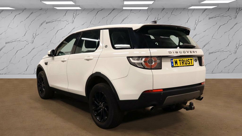 Land Rover Discovery Sport 2L Se Tech YA17JLU White #3