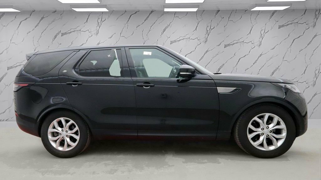 Land Rover Discovery 2L Se OE19FEK Black #5