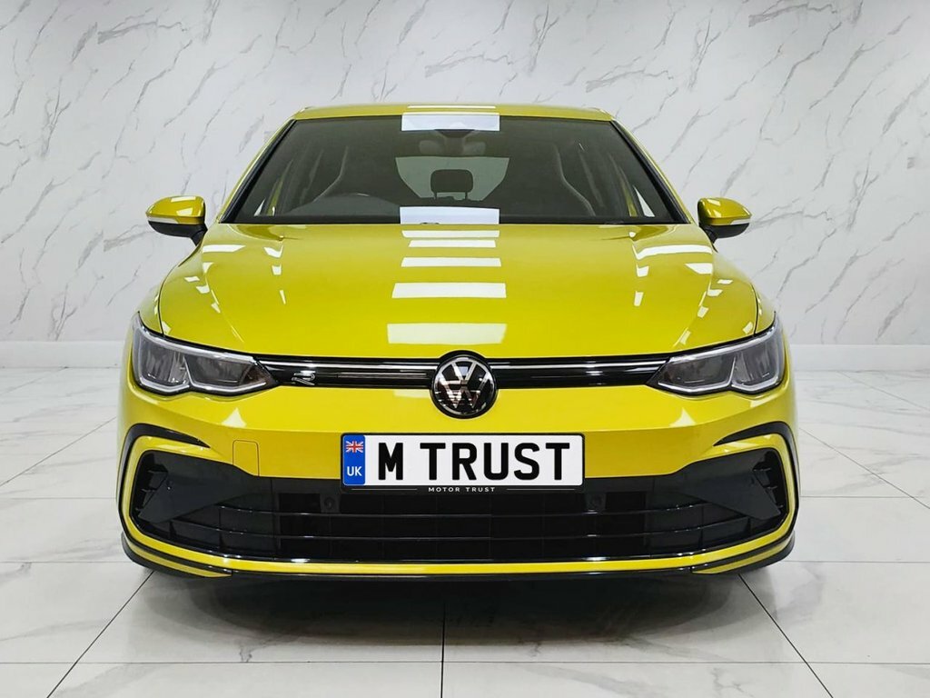 Volkswagen Golf 1.5L R-line DE22NGV Yellow #3