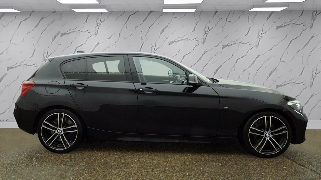 BMW 1 Series 1.5L M Sport Shadow Edition YG68MRE Black #5