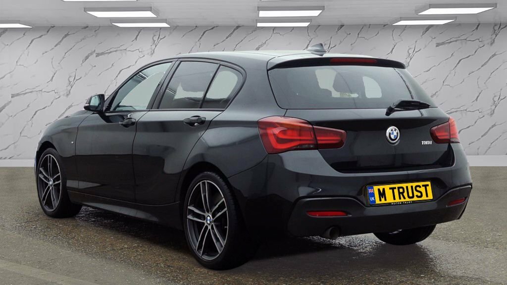 BMW 1 Series 1.5L M Sport Shadow Edition YG68MRE Black #3