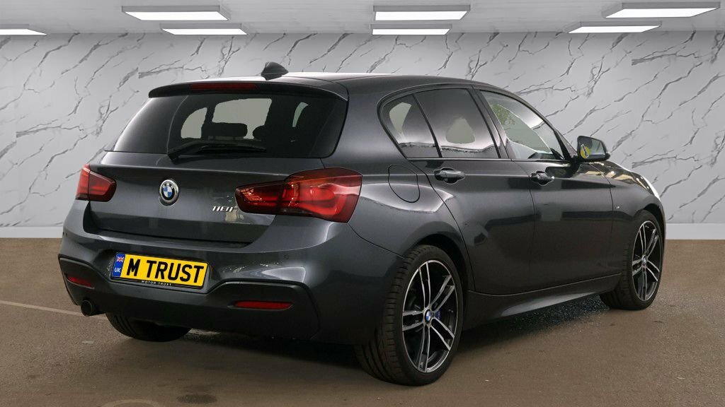 BMW 1 Series 1.5L M Sport Shadow Edition CA19GTF Grey #3