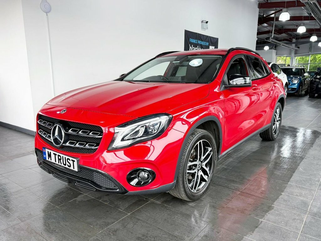 Mercedes-Benz GLA Class 1.6L Urban Edition OE69VYW Red #4
