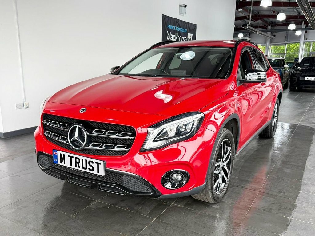 Mercedes-Benz GLA Class 1.6L Urban Edition OE69VYW Red #3