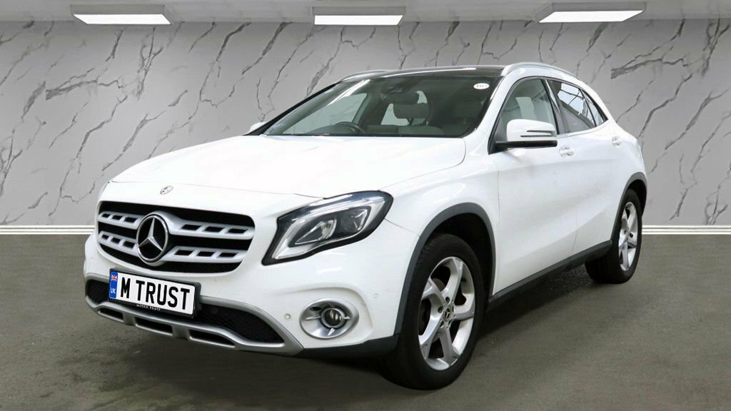 Mercedes-Benz GLA Class 1.6L Sport KN19AFB White #2
