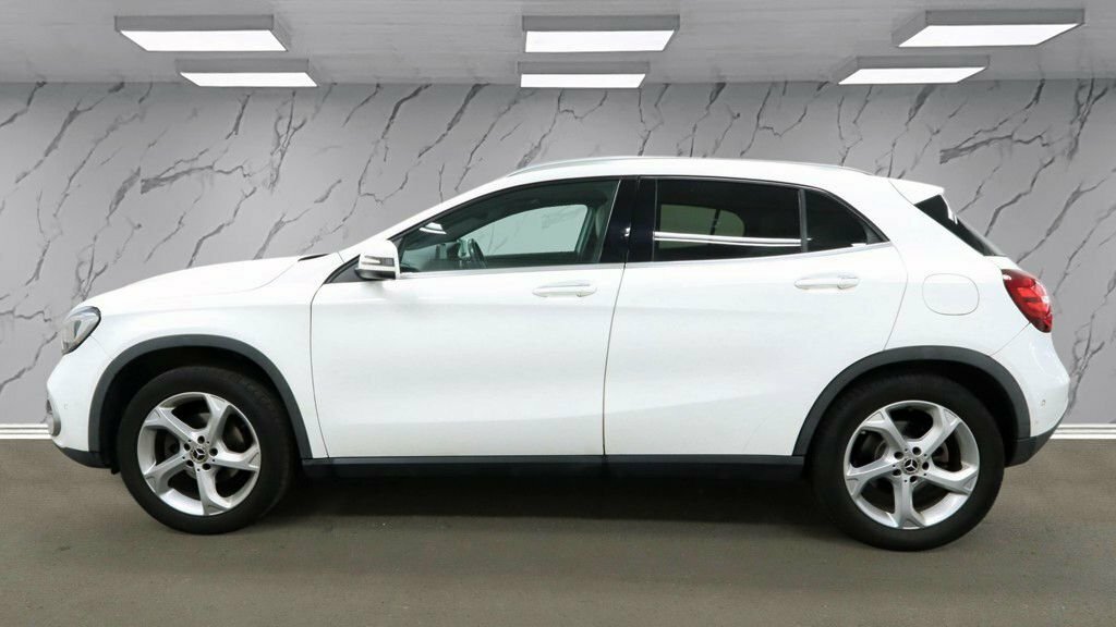 Mercedes-Benz GLA Class 1.6L Sport KN19AFB White #6
