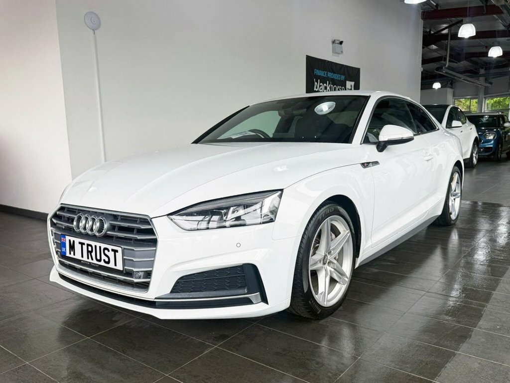 Audi A5 2L S Line SW68AKZ White #4
