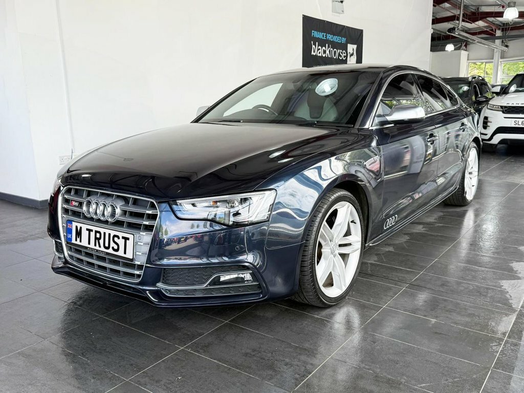 Audi S5 Hatchback Blue #5