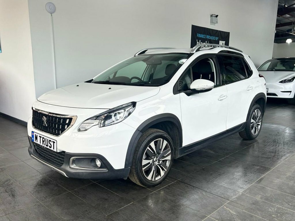 Peugeot 2008 1.2L Allure PE67VJL White #5