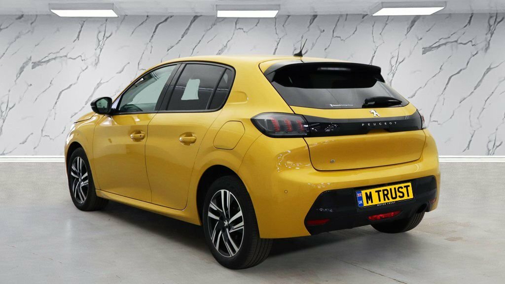 Peugeot 208 1.5L Allure Premium BW23SMX Yellow #3