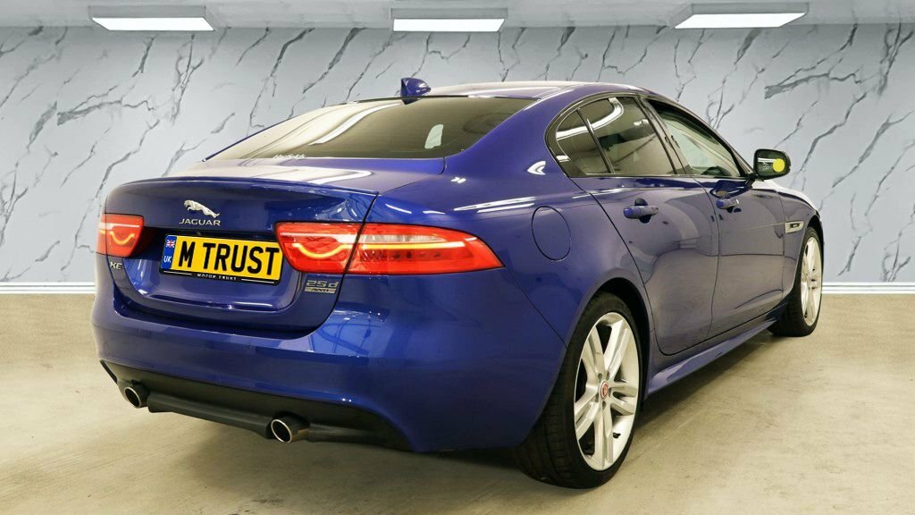 Jaguar XE 2L R-sport DV19FOF Blue #4