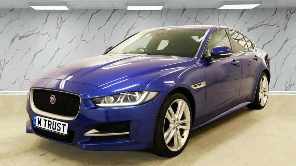 Jaguar XE 2L R-sport DV19FOF Blue #2