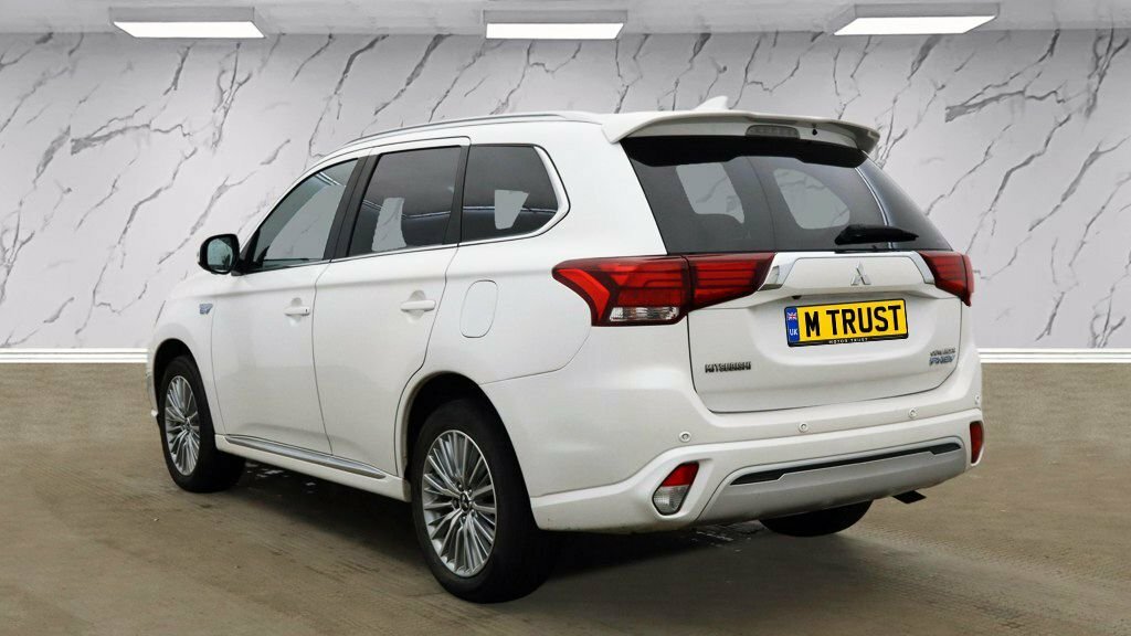 Mitsubishi Outlander 2.4L 5Hs DU69NZX White #3